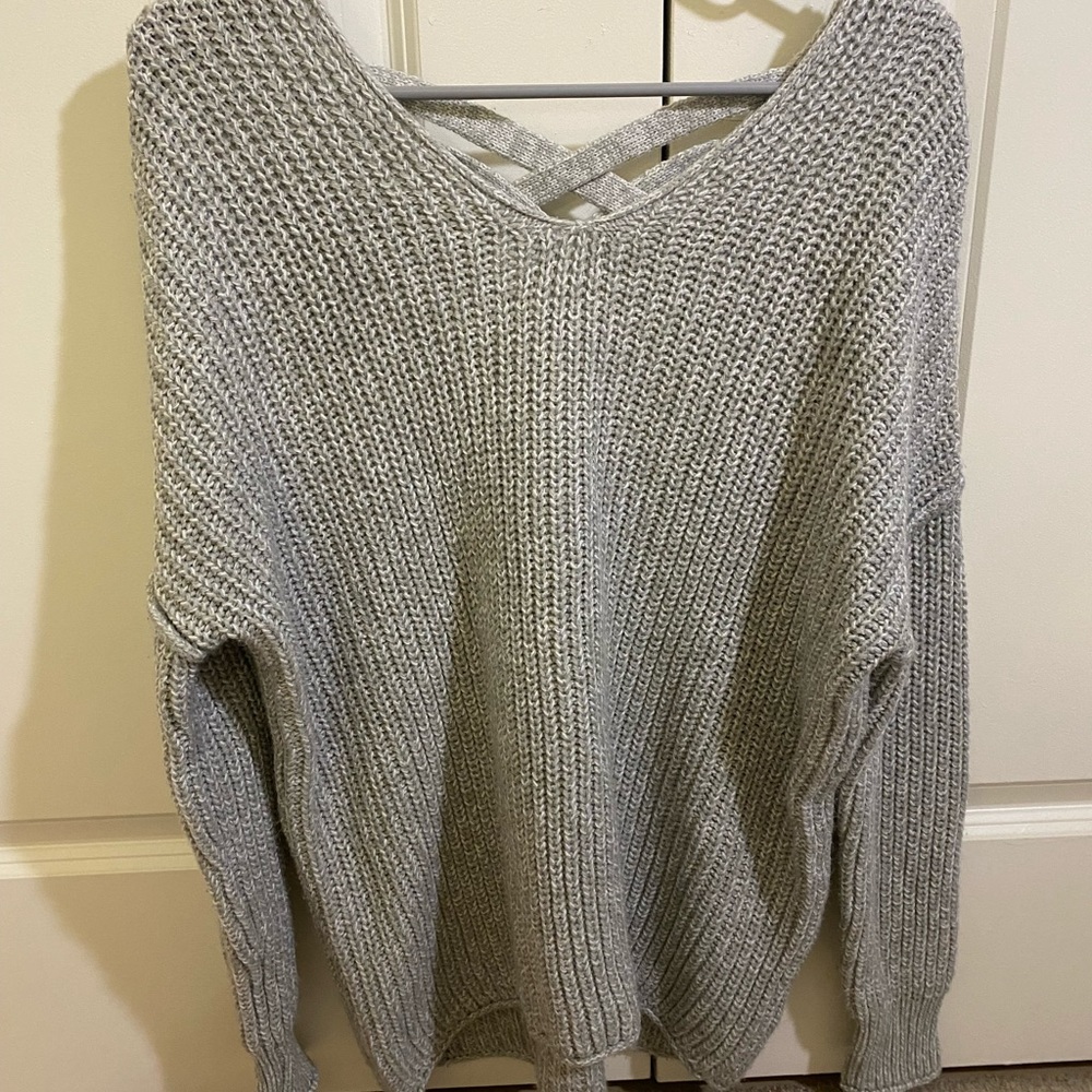 Mossimo Supply Co. Women’s Chunky Gray Sweater with Cross Back Detail sz Medium